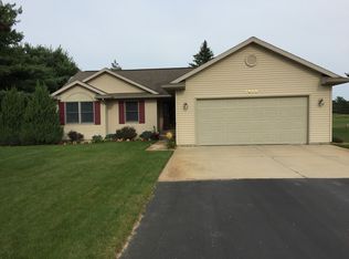 7902 Red Fox Rd, Stanwood, MI 49346