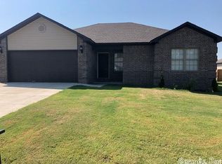 15 Kelby Ct, Jacksonville, AR 72076