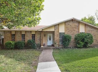 2102 Victoria Rd, Carrollton, TX 75007