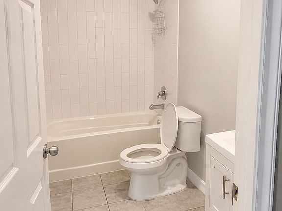 5th image of 212-214 12th Ave #4