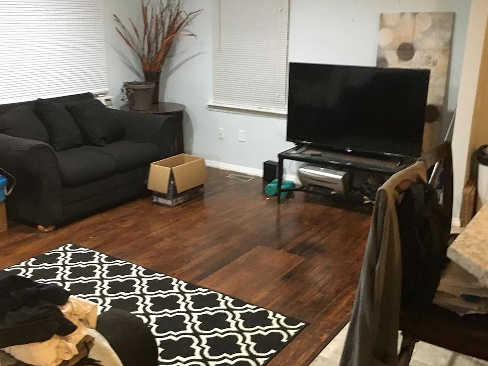 1st image of 239 Harp St SE