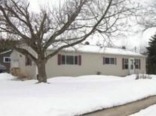 929 Nancy Ln, Madison, WI 53704