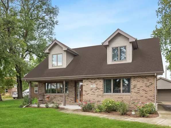 7024 Garden Ln, Bridgeview, IL 60455
