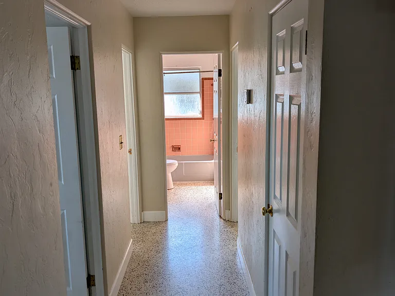 2303 Tulip St — Photo 16