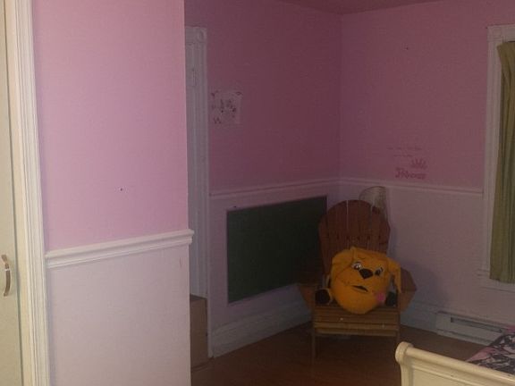 4th image of 1817 Boas St