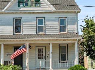 32 Ridge Ave, Hanover, PA 17331