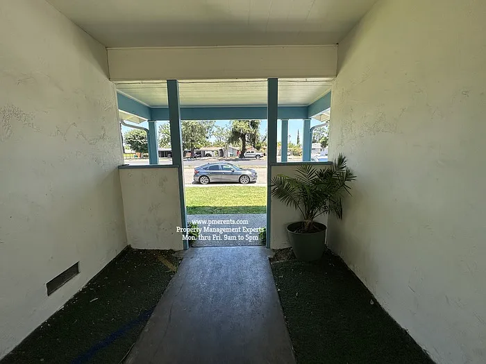 6807 N El Dorado St — Photo 17