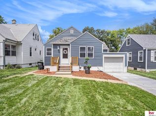 2738 Iowa St, Omaha, NE 68112
