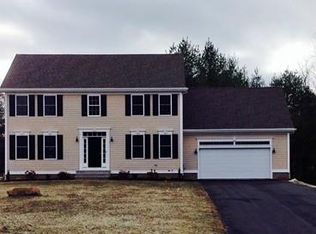 421 Russells Mills Rd, Dartmouth, MA 02748