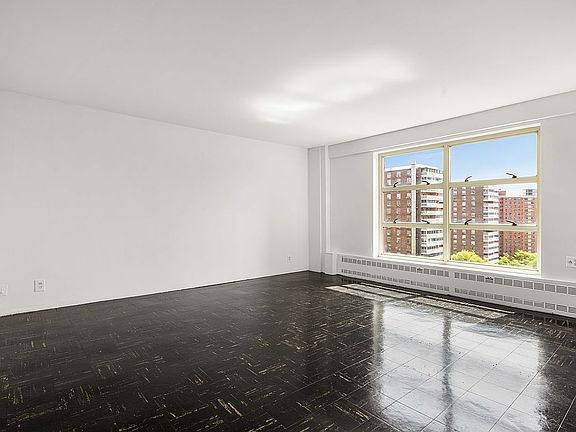 5th image of 549 W 123rd St APT 12E