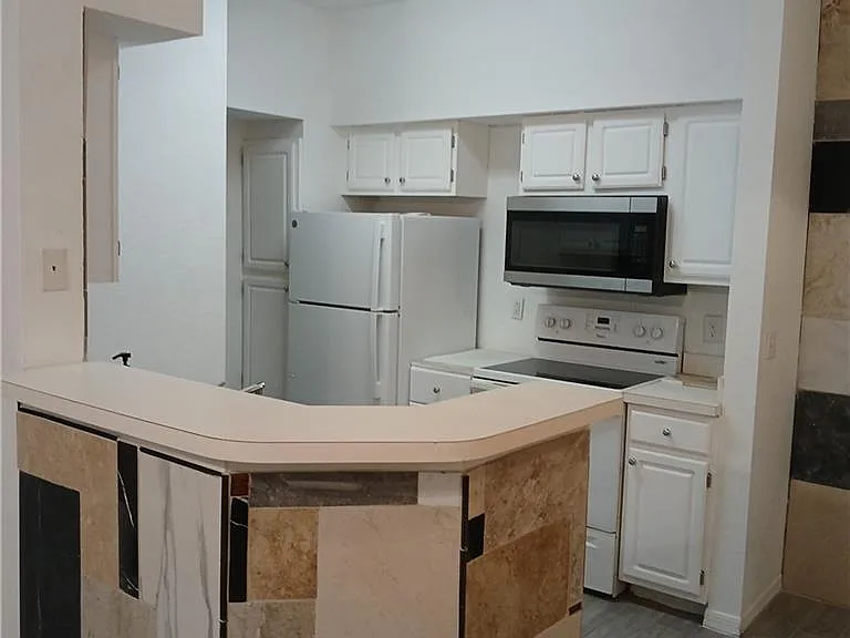 23660 Walden Center Dr #106 — Photo 3