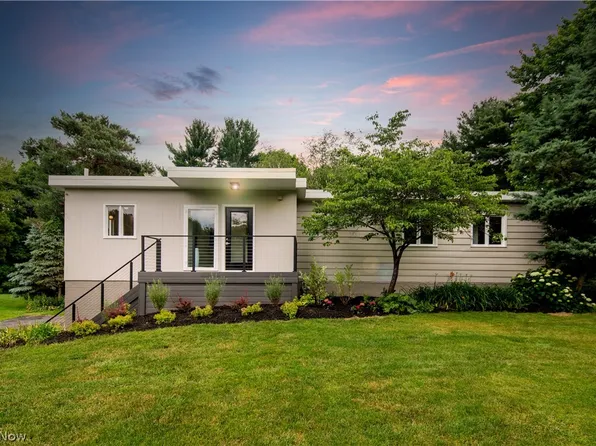 549 Rotunda Ave, Akron, OH 44333