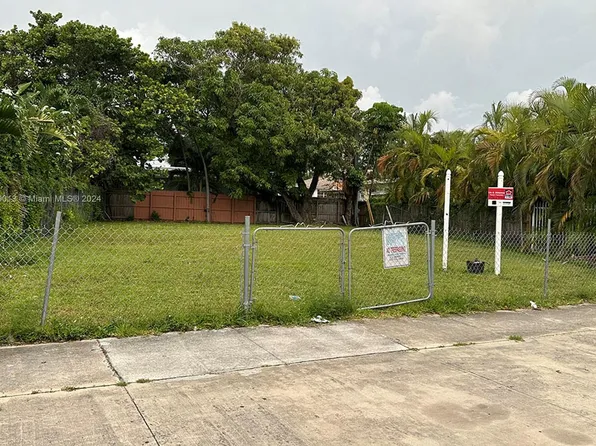 (undisclosed Address), Miami, FL 33138