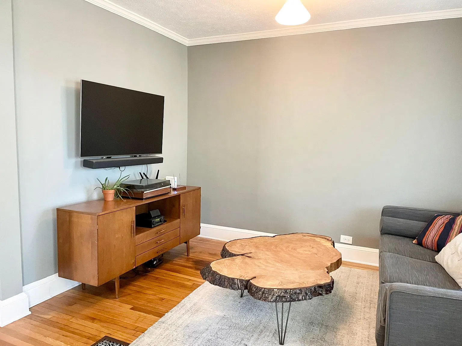 2 bed, 1700 sqft, $2,450 — Photo 4