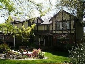 2nd image of 203 Saint Annes Pl