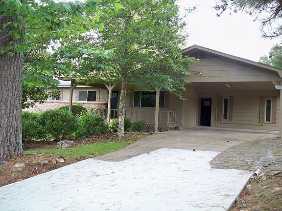 2nd image of 1019 Parker Dr