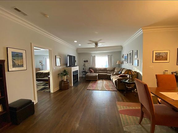 3rd image of 2400 W Warner Ave Unit 3W