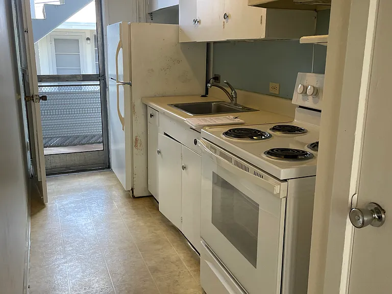1566 Kewalo St #2C — Photo 6