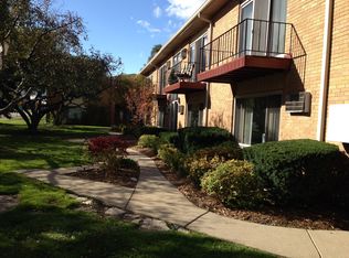 2859 E Maple Rd APT 8, Birmingham, MI 48009