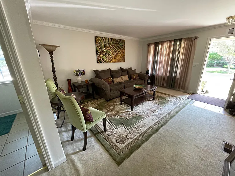 4134 Strathmore Ln — Photo 7