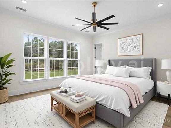 3rd image of 208 Chateau Papillion