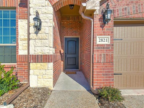 5th image of 2821 Winchester Ave