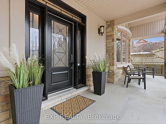 4th image of 583 Park Cres