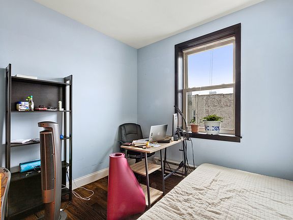 4th image of 2309 Astoria Blvd #4R