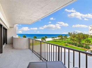 4005 Gulf Shore Blvd N APT 305, Naples, FL 34103