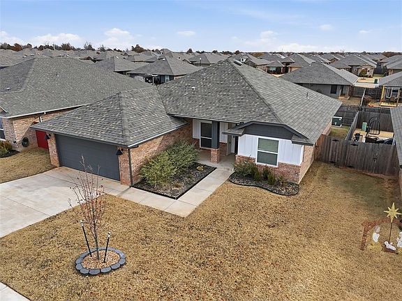 5th image of 1108 Blackjack Creek Dr
