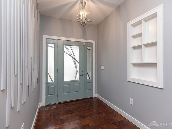 5th image of 1253 Hermosa Dr