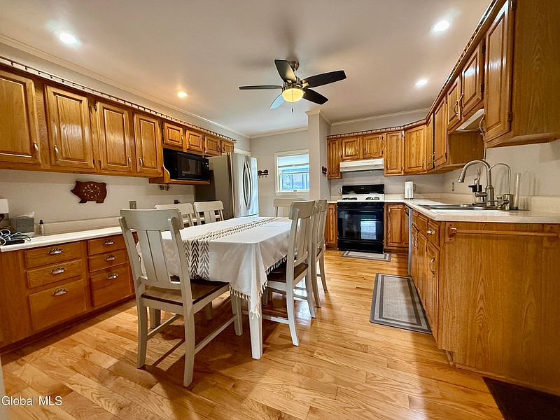 3rd image of 15 Spring Street