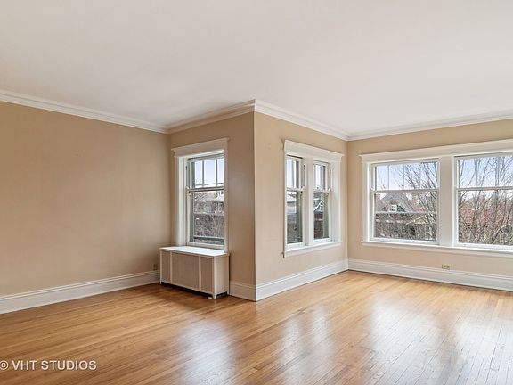 3rd image of 426 W Washington Blvd #3