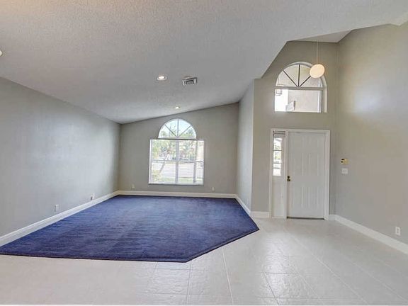 3rd image of 6021 Citrine Ct