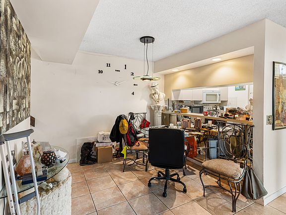 5th image of 3856 Victoria Drive