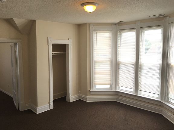 5th image of 1728 Lincoln St APT 2