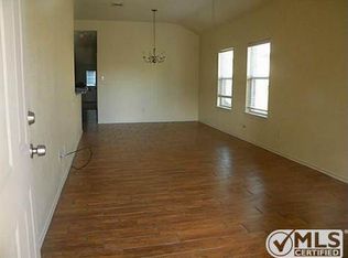 829 Walnut St, Burleson, TX 76028