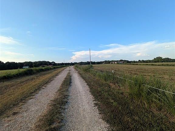 4th image of 25625 State Route U