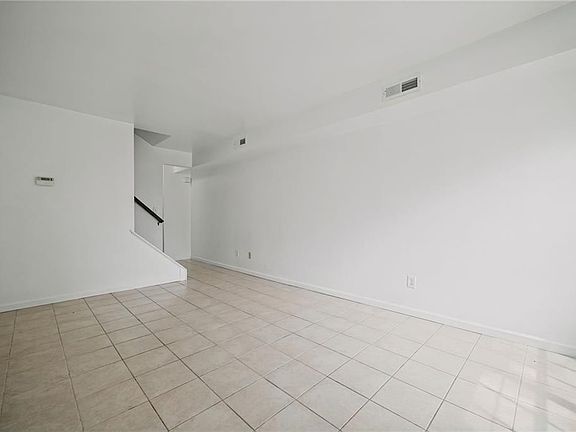 5th image of 723 Grant Ave