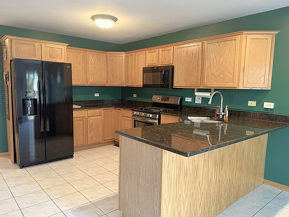 3rd image of 9400 Caledonia Dr