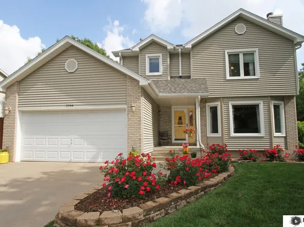 7744 Rutledge Ave, Lincoln, NE 68507
