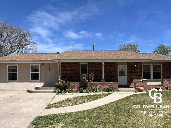 2210 N Sioux Dr, Garden City, KS 67846