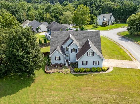 8603 Brookplace Dr, Hixson, TN 37343