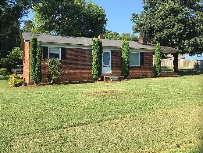 1st image of 1037 Elm Cir