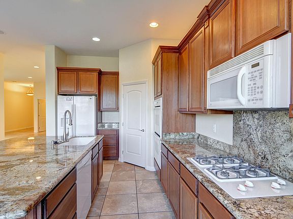 3rd image of 9216 Worsley Park Pl