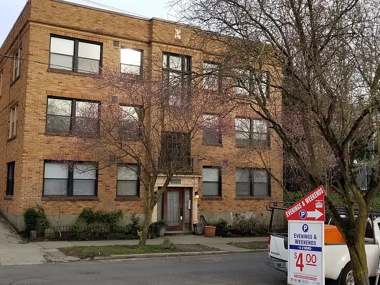 614 10th Ave E #204 — Photo 7