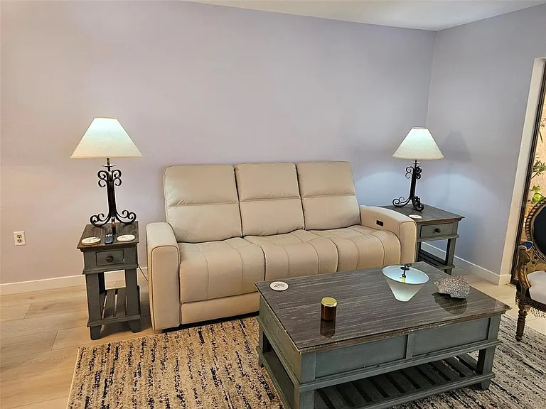 153 Wild Palm Dr #1610 — Photo 12