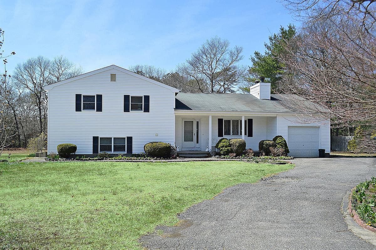 174 Waverly Ave, Medford, NY 11763 Zillow