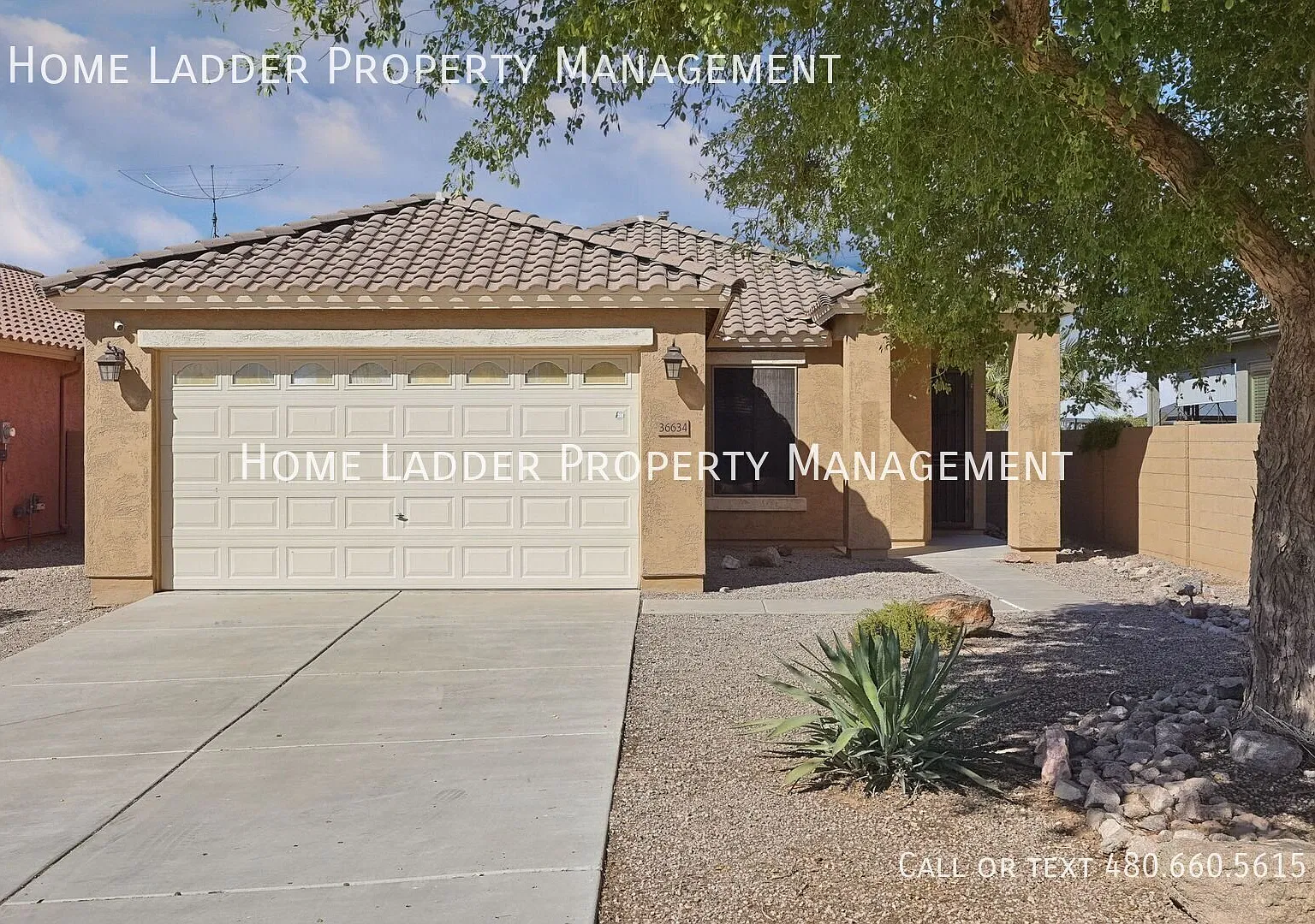 Charming 3 Bed, 2 Bath Move-In Ready Home with Upgraded Kitchen - Maricopa! — Photo 1