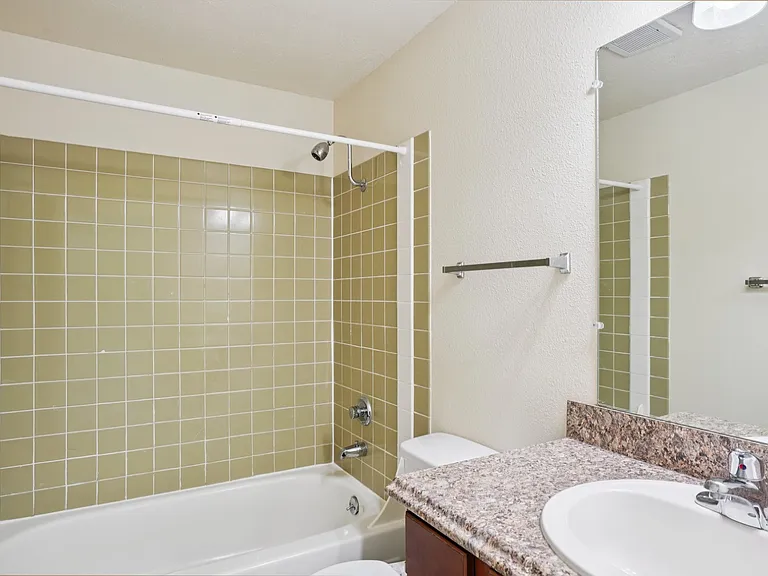 Knoll West Apartments — Photo 13
